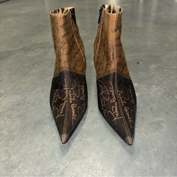 Y2K Roberto Cavalli Canvas Newspaper Print Pointed Toe Ankle Heel Boots Monogram - Picture 11 of 16